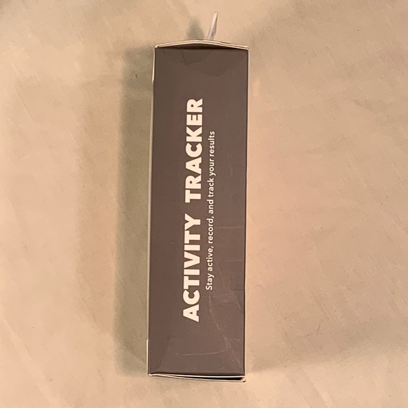 NEW Gems Activity Tracker – Lime Green - Picture 4 of 5